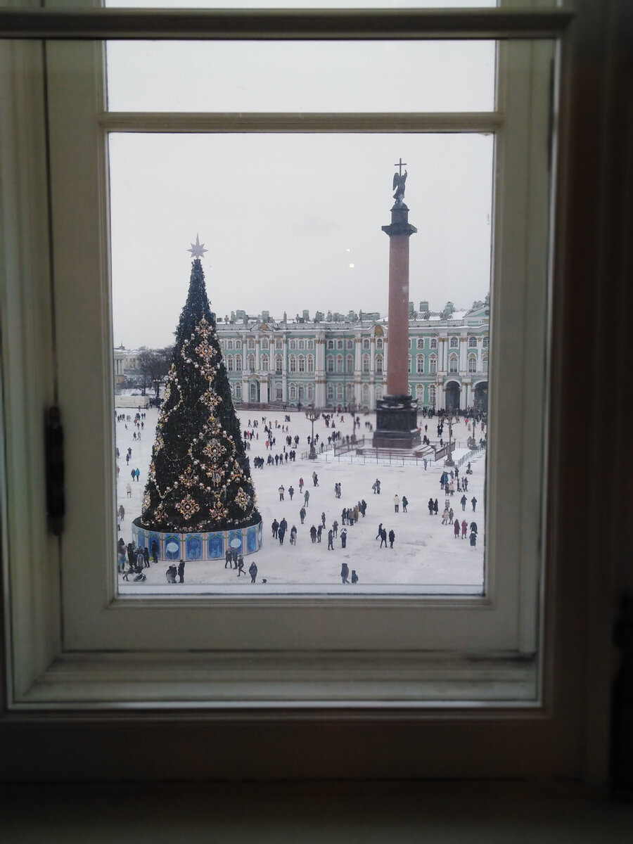 Вид на Дворцовую площадь 