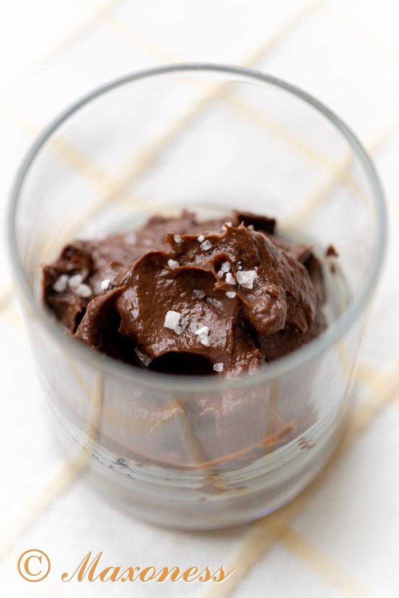 Шоколадный пудинг из авокадо