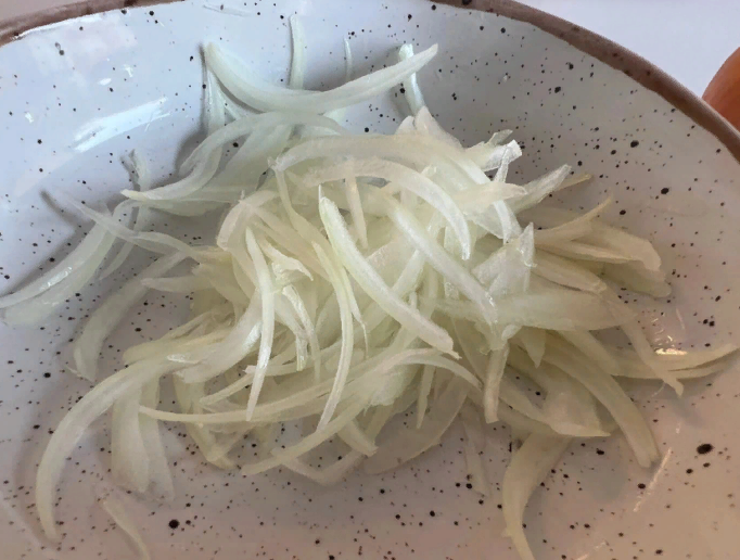 Как нарезать картошку соломкой, кубиком, дольками