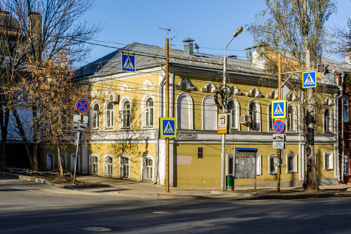 Алексея Толстого, 80 / Венцека, 17 - жилой дом на усадьбе Мясниковых