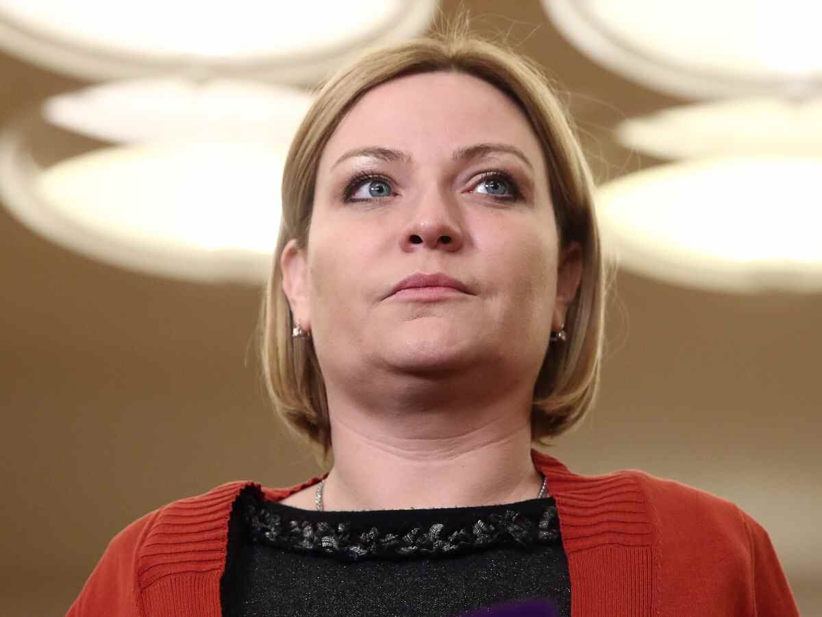 Монументально, но не дееспособна!