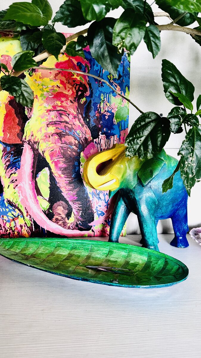 Слоник и листик из дерева, ручная работа, привезенная из Шри-ланки