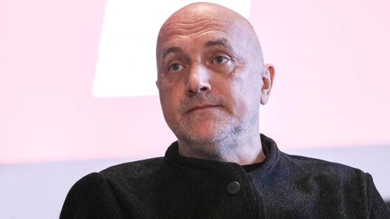   Прилепин рассказал, что в момент взрыва был за рулем своего автомобиля Дарья Смирнова