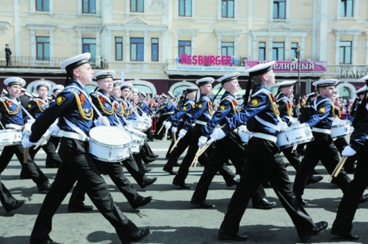    Дроны, бутылки, животные: что еще нельзя брать на празднование 9 мая