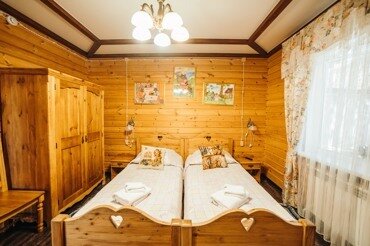 Вот, например, как выглядит теремок "Маша и медведь". Фото: https://votchina-dm.ru/thumb/2/OTZ12EcTOtMqU32kHl7B6Q/370r400/d/nik_0501.jpg