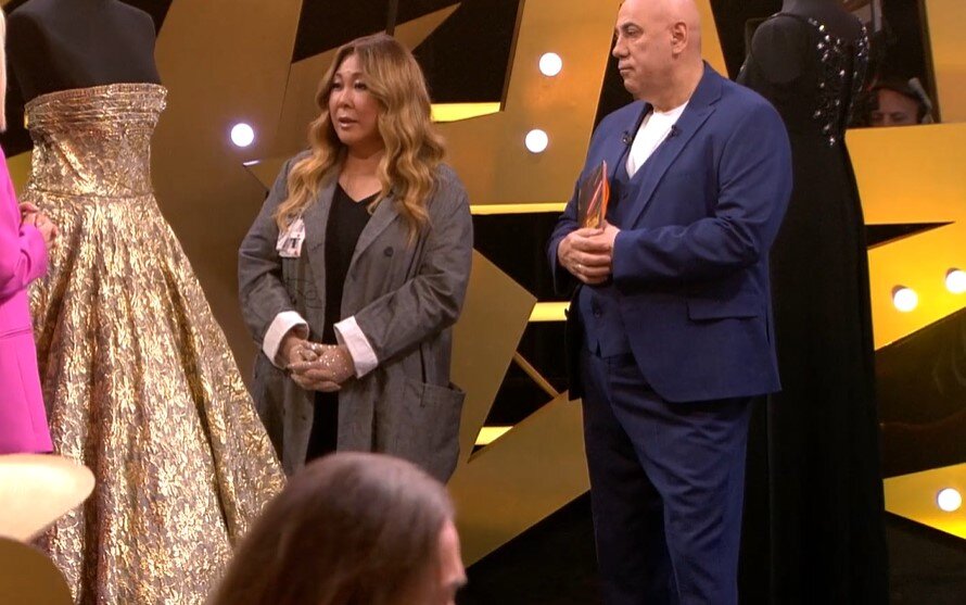    Анита Цой показала свое первое платье от Валентина ЮдашкинаКадр из видео