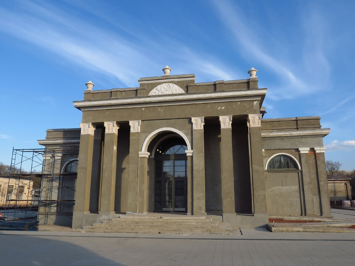 Павильон №1 "Рязань" расположен сразу за входной группой