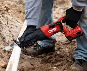 Что лучше сабельная пила или болгарка?