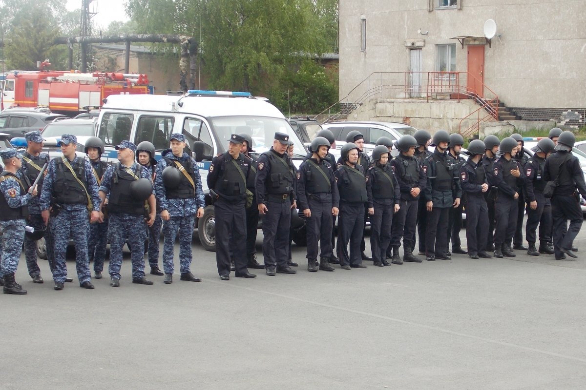    Тренировка на случай террористической угрозы прошла в аэродроме в Пскове
