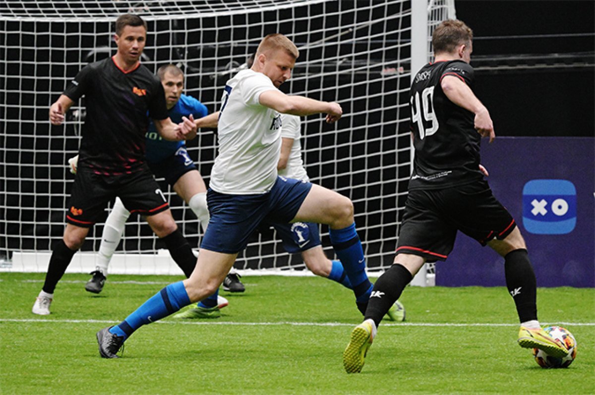    Игроки команд из России «Phoenix» и «Ротор» участвуют в соревнованиях группового этапа пятых Фиджитал игр.