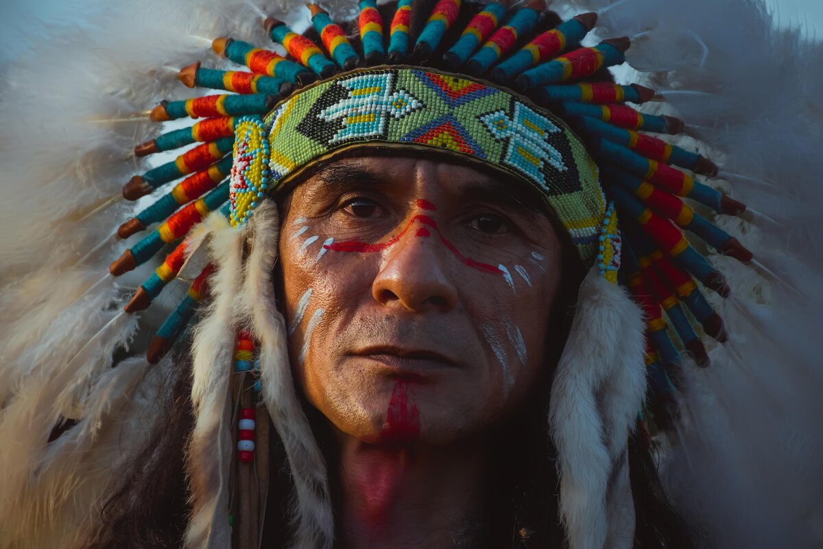 индейский вождь в мексике 5 букв. коренные индейцы северной америки. хоакин мартинес — индеец. индейцы северной америки могикане. индейцы апачи вожди.