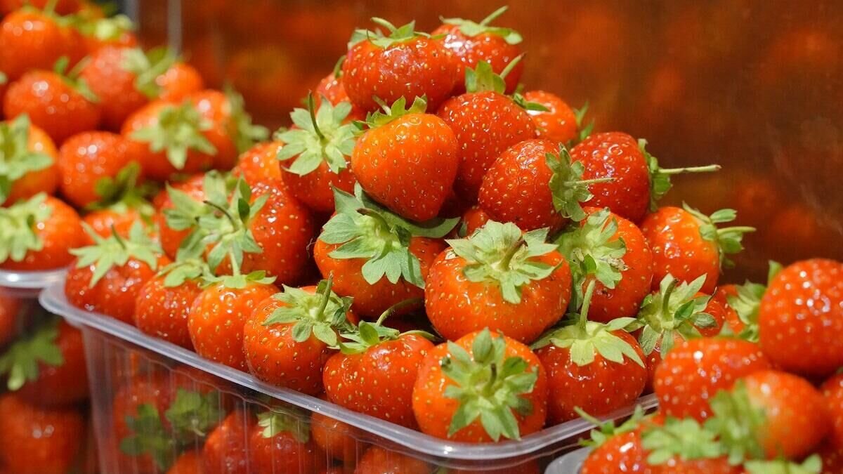    Клубника© Globallookpress Sergey Petrov