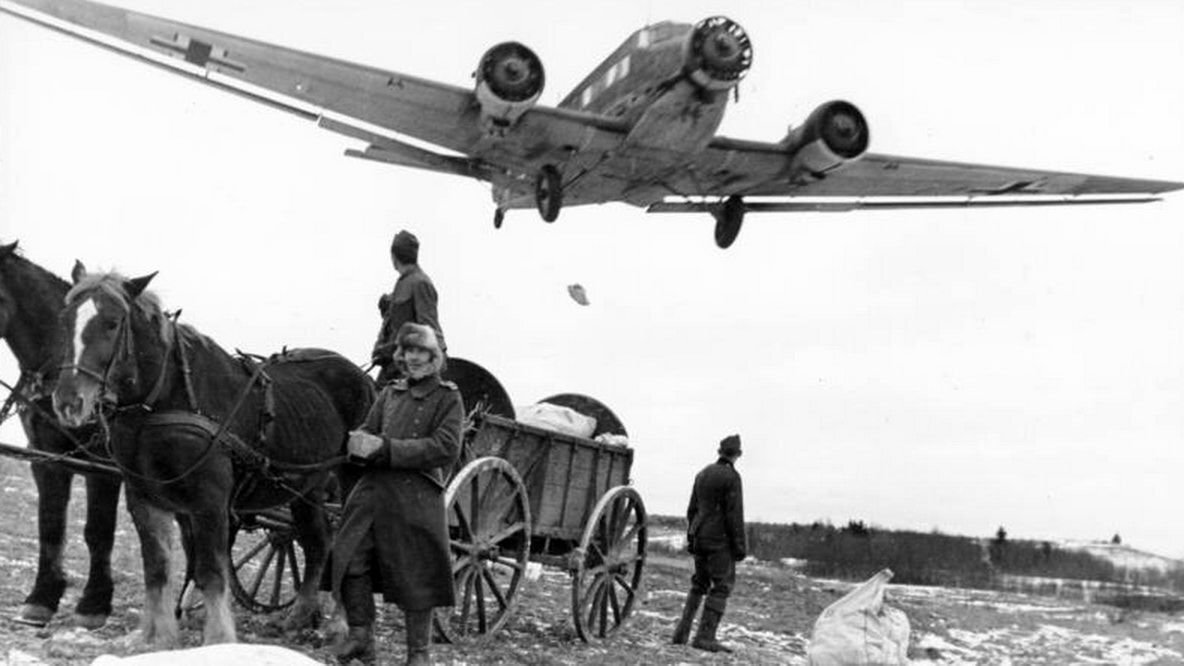 Самолёт Ю-52: в Швейцарии хотят возродить производство легендарного  немецкого транспортника | Военобзор | Дзен