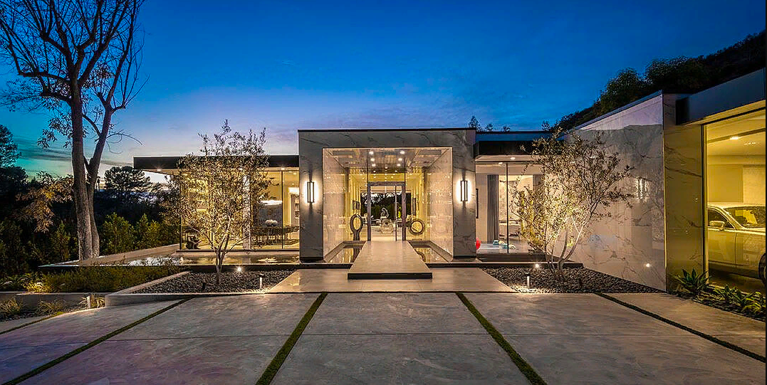 Элитный особняк под ключ на Новой Риге