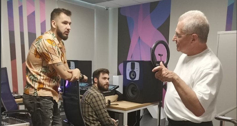  📷    Пьер-Кристиан Броше оценил работу Школы креативных индустрий в Оренбуржье Марина Шарт