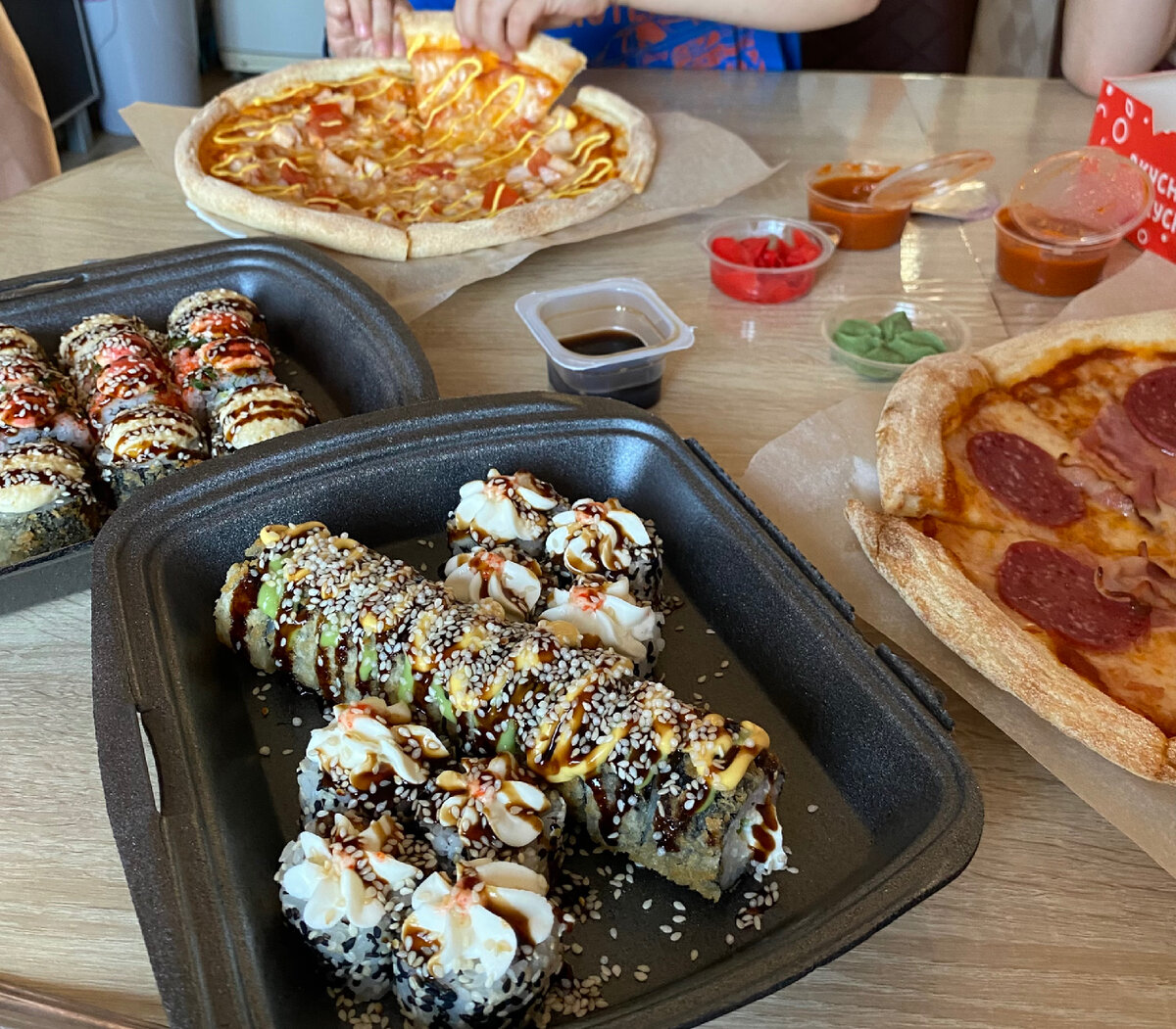 Иногда балуем себя готовой едой