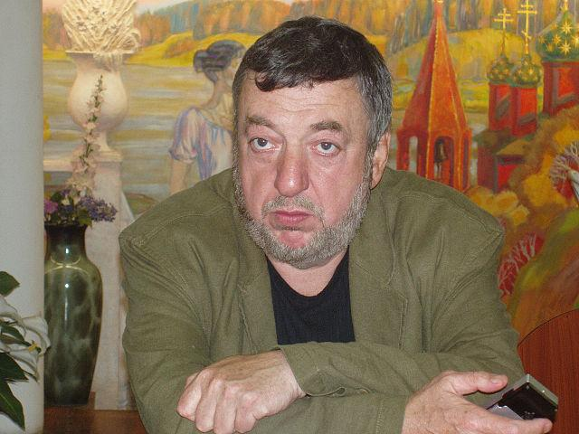 Павел Лунгин является обладателем паспорта гражданина Франции. 