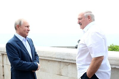    Президент РФ Владимир Путин с Президентом Белоруссии Александром Лукашенко © Сайт президента России