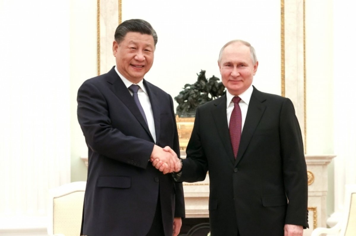    Путин поздравил главу КНР Си Цзиньпина с наступающим днем рождения