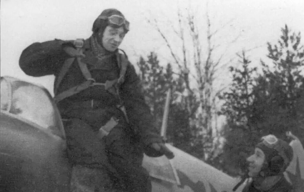 Судьба летчиков. Георгий Костылев летчик. Костылев Георгий Дмитриевич герой советского Союза. Летчик Костылев г.д.. ЛАГГ 3 Георгия костылёва.