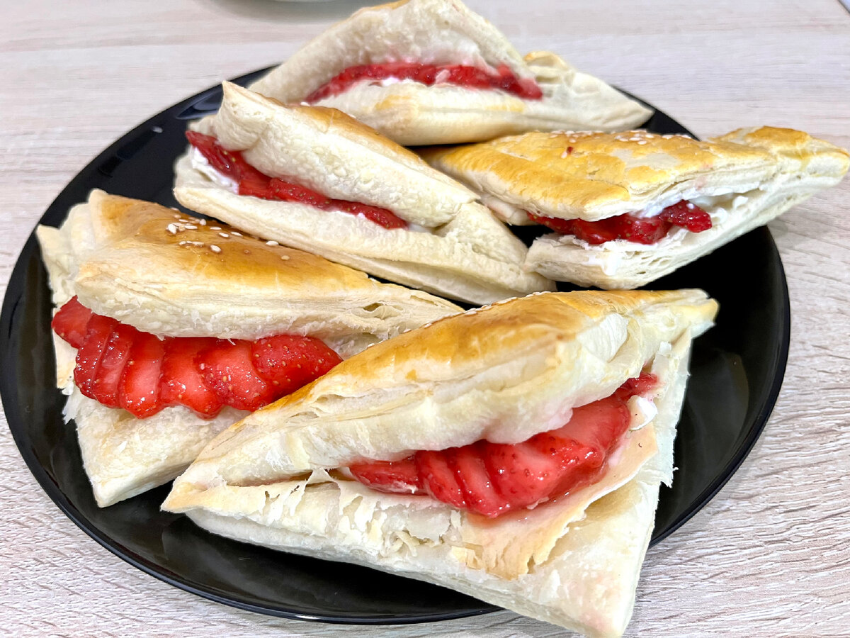 Слоеные пирожные