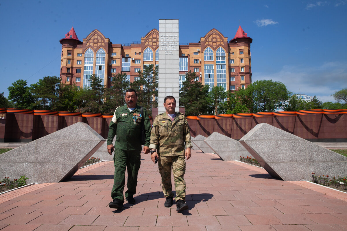 Прежде чем отправить бойцов на передовую, их подготовили в Российском университете спецназа в Гудермесе. В том же городе, где в начале 2000-х Владимир служил со сводным отрядом амурской милиции. Фото: Владимир Воропаев
