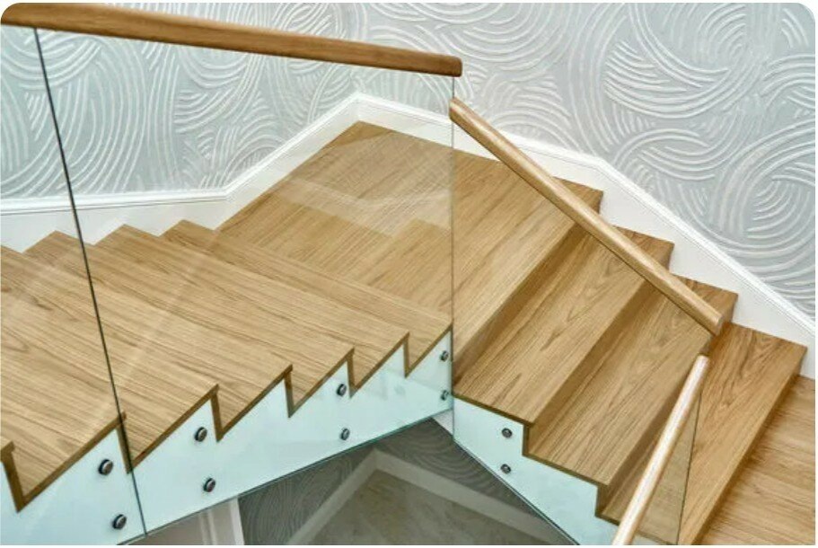 Услуги по отделке лестниц из бетона и металла деревом, цены и стоимость в Москве и Московской области 