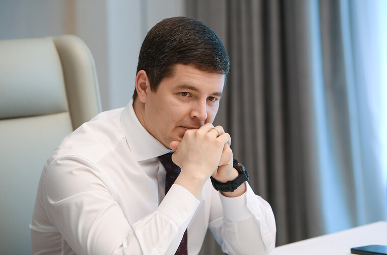   Дмитрий Артюхов уехал в тундру