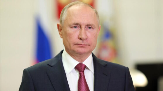    Видеообращение Владимира Путина: президент поблагодарил россиян за консолидацию во время попытки мятежа Андрей Соколов