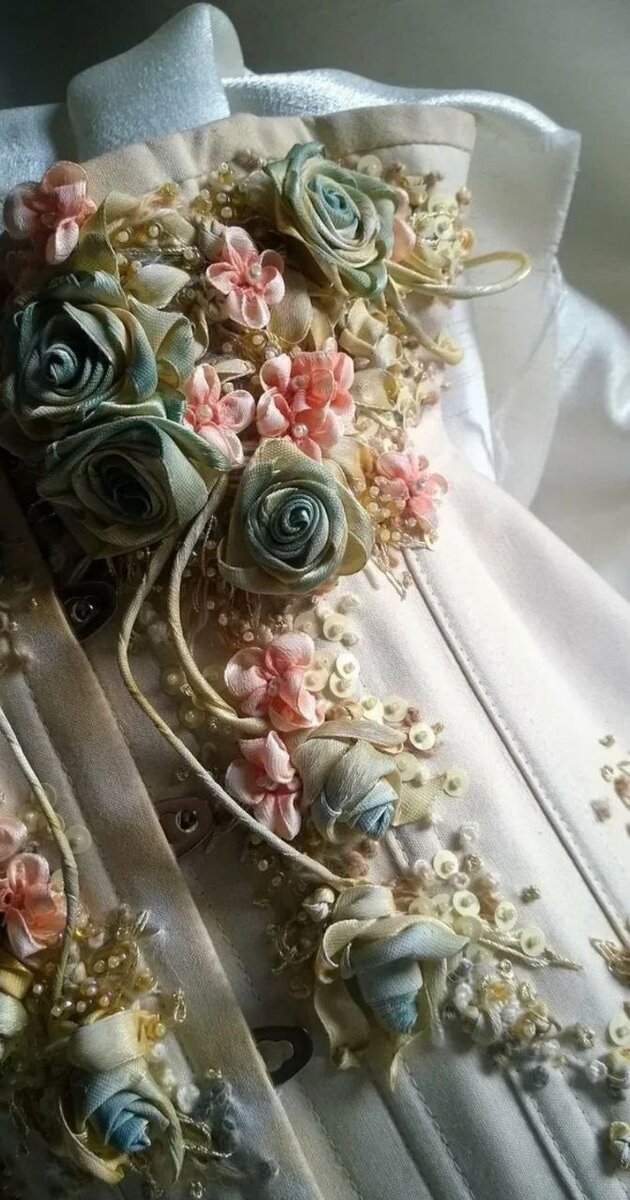 Вышивка лентами Lori Чайные розы