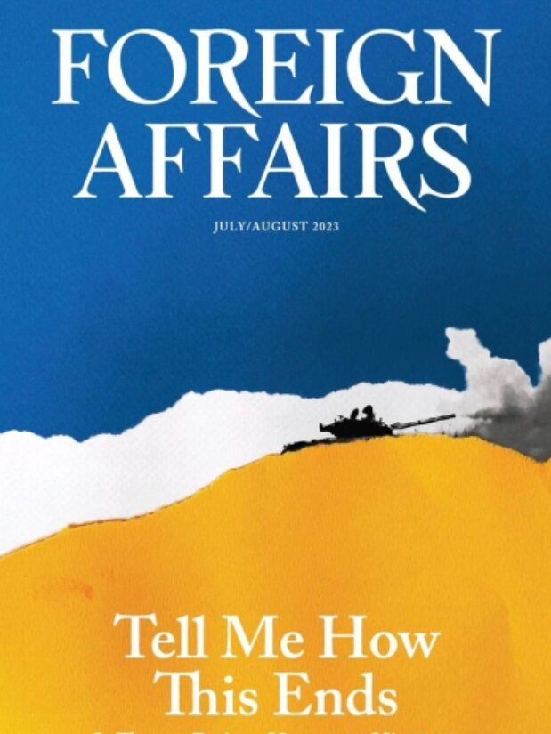 Файнэншыал Таймз пишет, что Украина не в силах противостоять Россию, не смотря на все попытки запада и на фронте помогать, и в медиа пространстве: