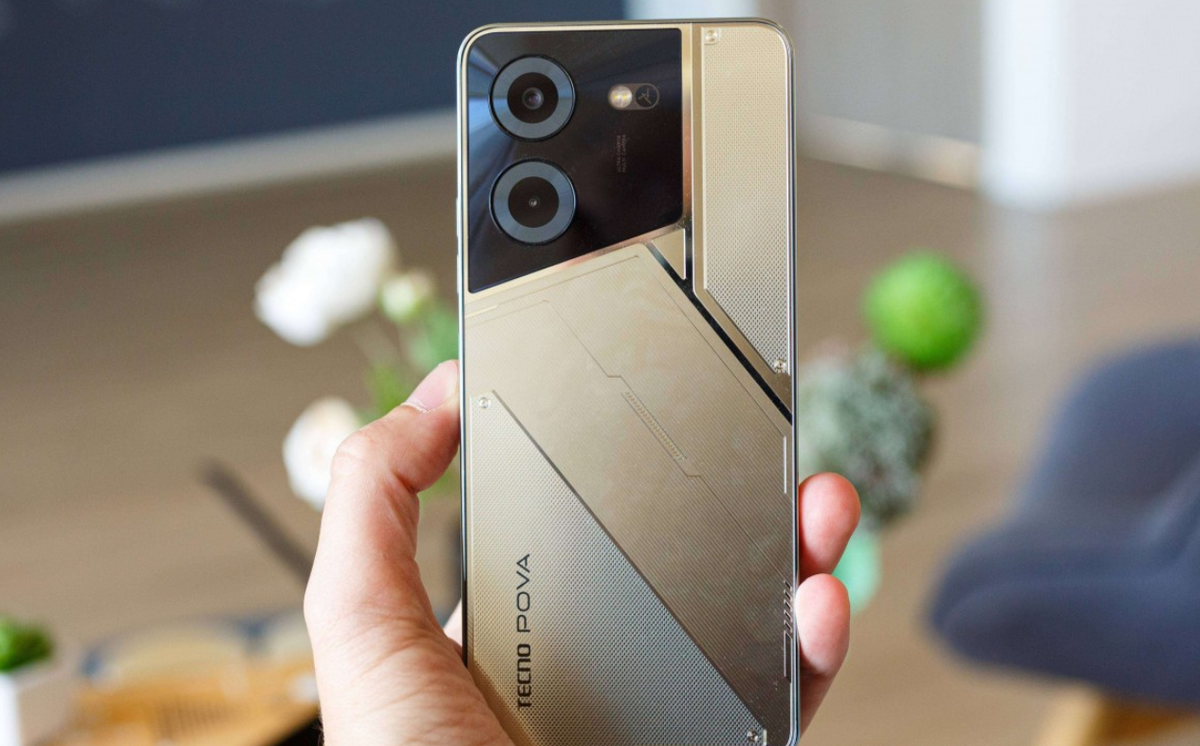 Techno pova 5s pro. Tecno Pova 5 подсветка. Нова 4 расцветки. Techno Pova 5 фото. Pova 5 коробка.