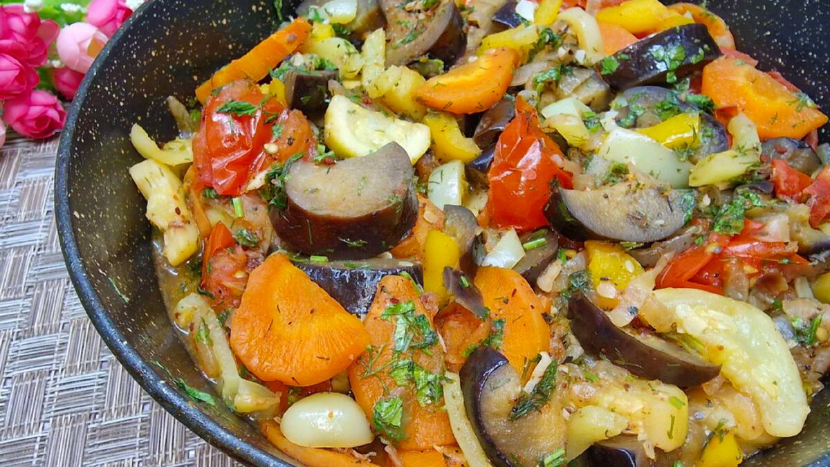 Рагу из баклажанов - лучшие рецепты вкусного летнего блюда