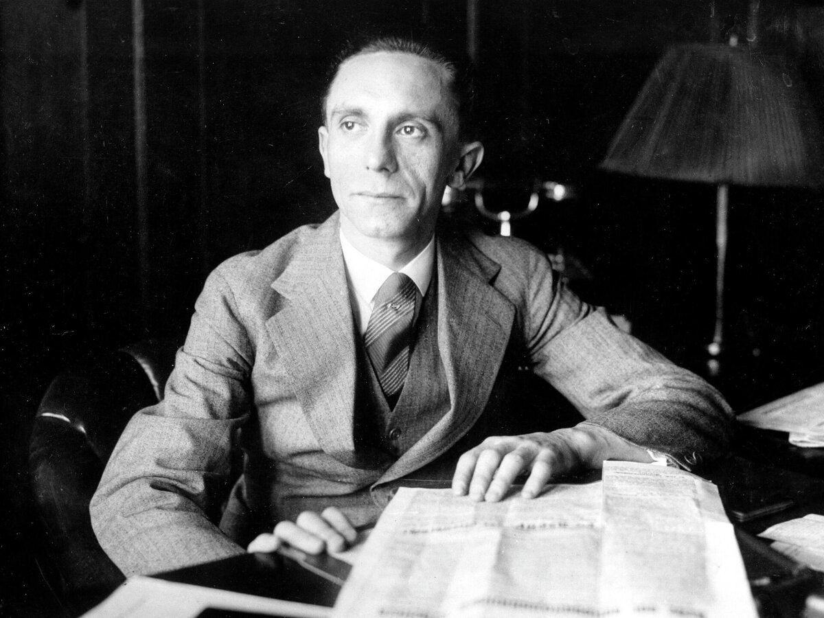 Министр пропаганды третьего рейха геббельс. Йозеф геббельс фото. Йозеф геббельс фото. Йозеф геббельс. Пауль йозеф геббельс.