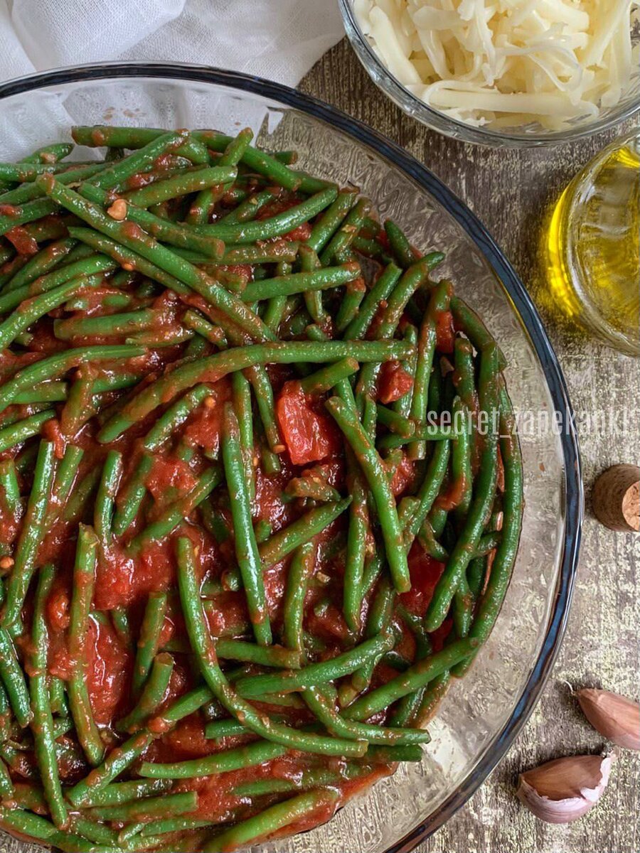 Плоская фасоль с помидорами и чесноком (с видео) | ИТАЛЬЯНСКАЯ КУХНЯ