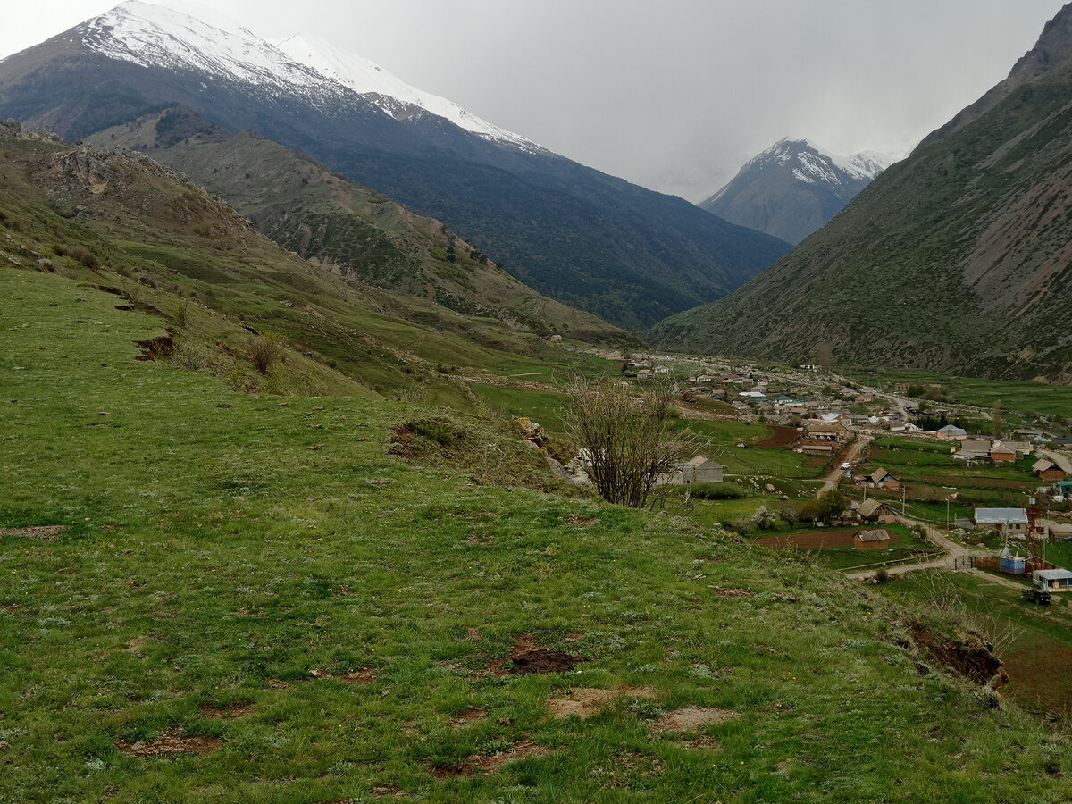Вид со склона над селом