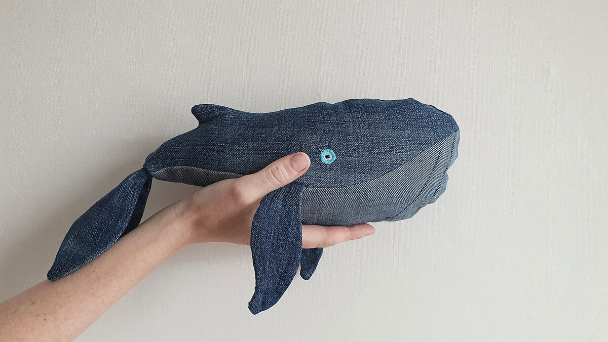 Джинсовый кит