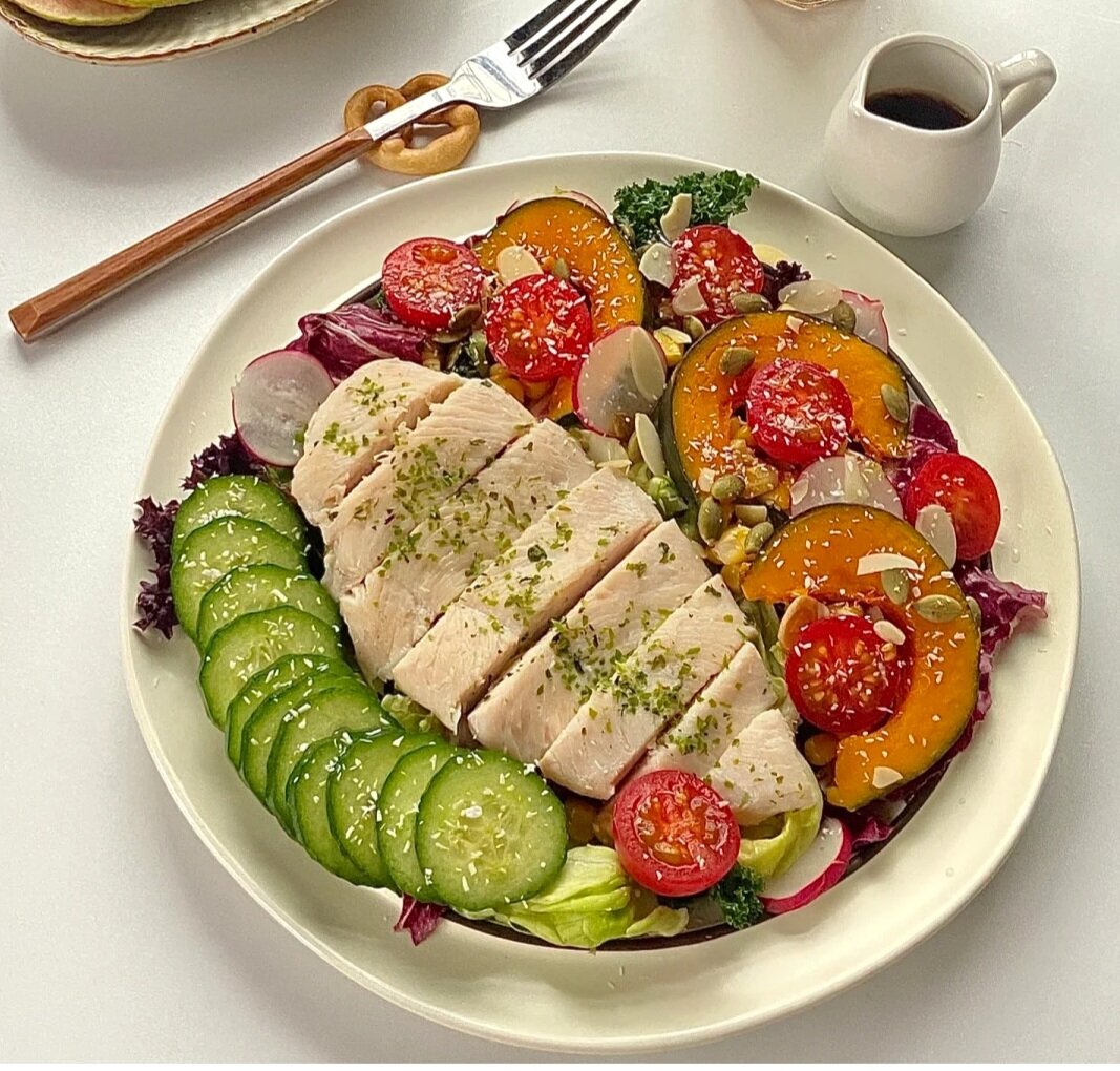 Куриная грудка с овощами.