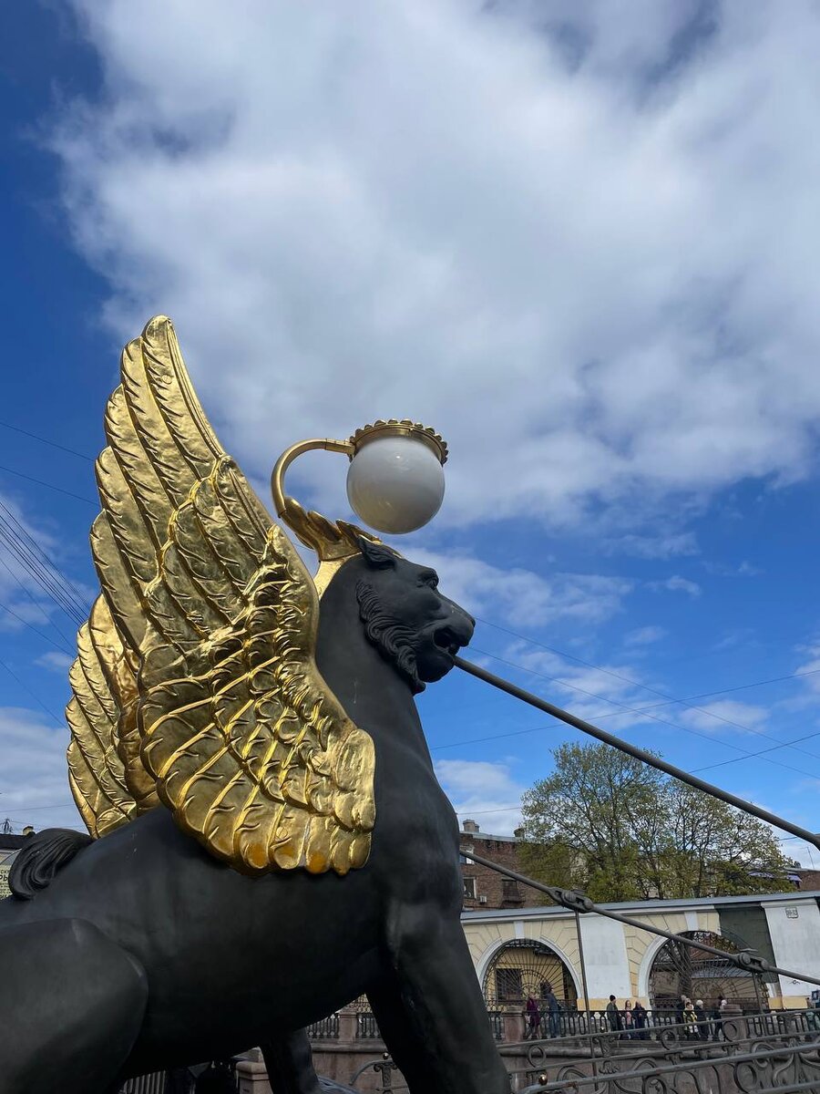 Банковский мост в Санкт-Петербурге 