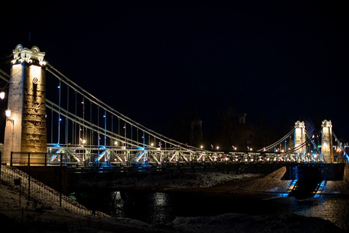    Дефекты на цепных мостах в Острове устранят после 20 мая