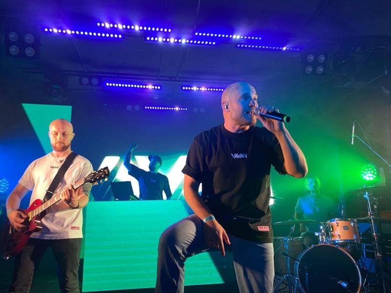 Листайте вправо, чтобы увидеть больше изображений