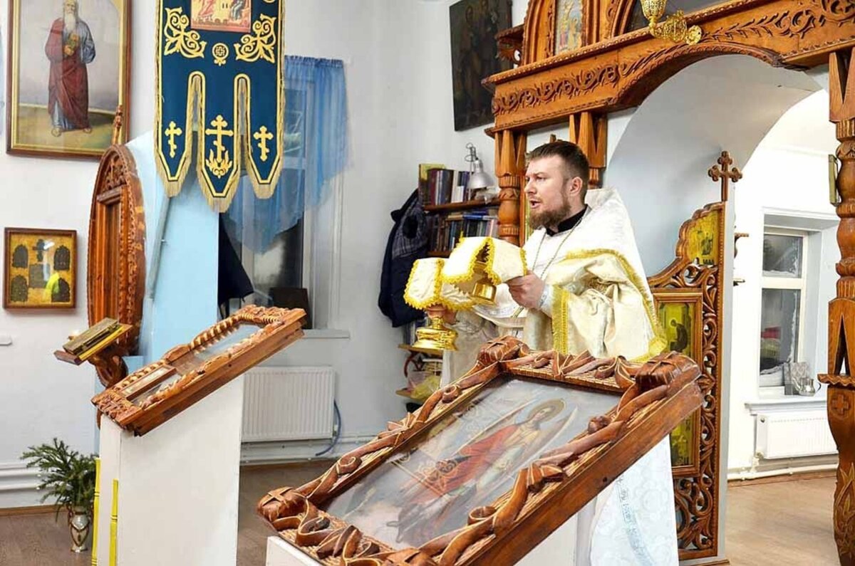 Иерей Георгий 15 лет служит в Караидельском районе. Фото: из архива прихода