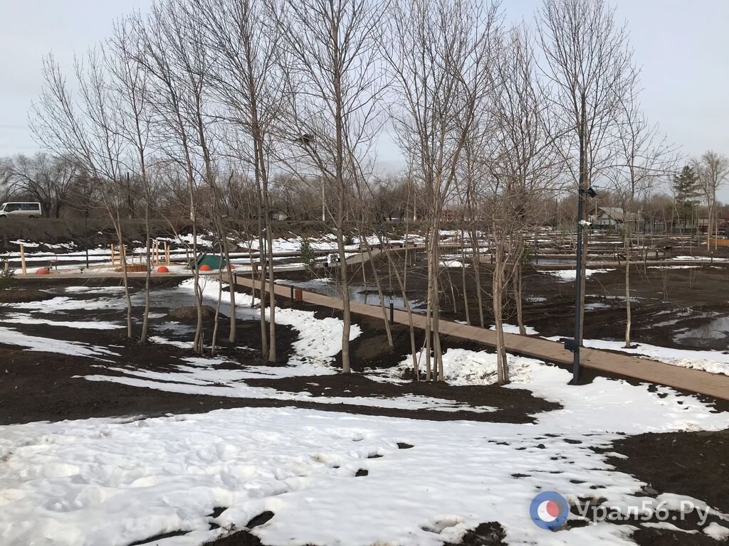    Как сейчас выглядит сад Шевченко Орска: подрядчик исправляет недочеты или «доделывает» основные работы?