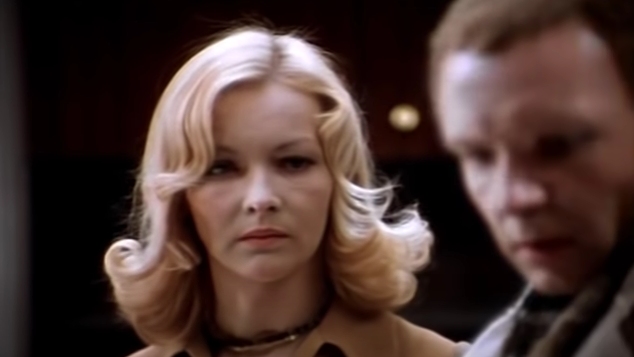    Барбара Брыльска в роли Нади© Фото : Скриншот из фильма "Ирония судьбы или с легким паром"