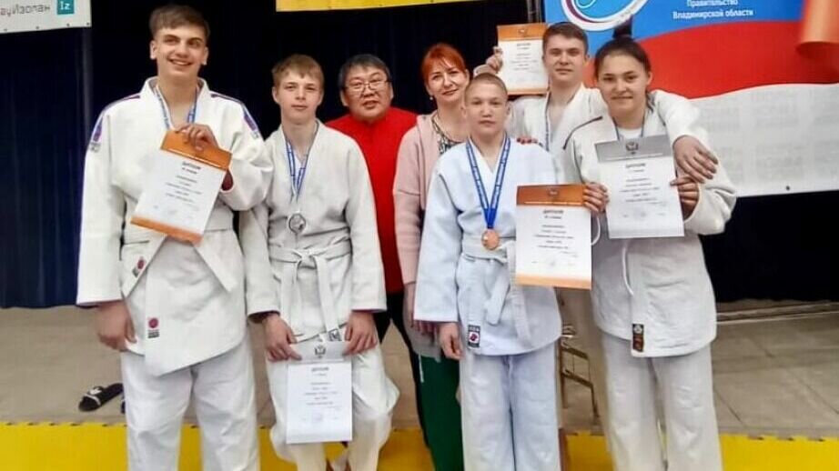     Воспитанники краевой школы паралимпийского и сурдлимпийского резерва завоевали серебряные и бронзовые медали первенства России по дзюдо спорта лиц с интеллектуальными нарушениями.