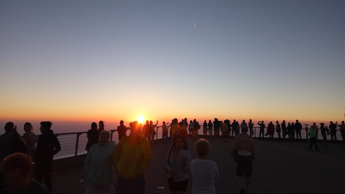 Встречаем солнце на горе Тахталы