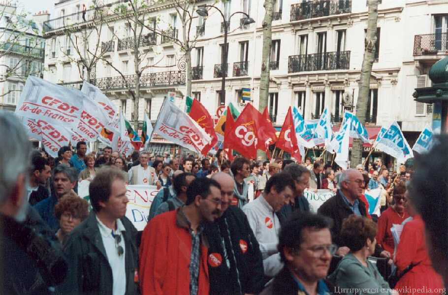 Первомайская демонстрация в Париже, 2000 год