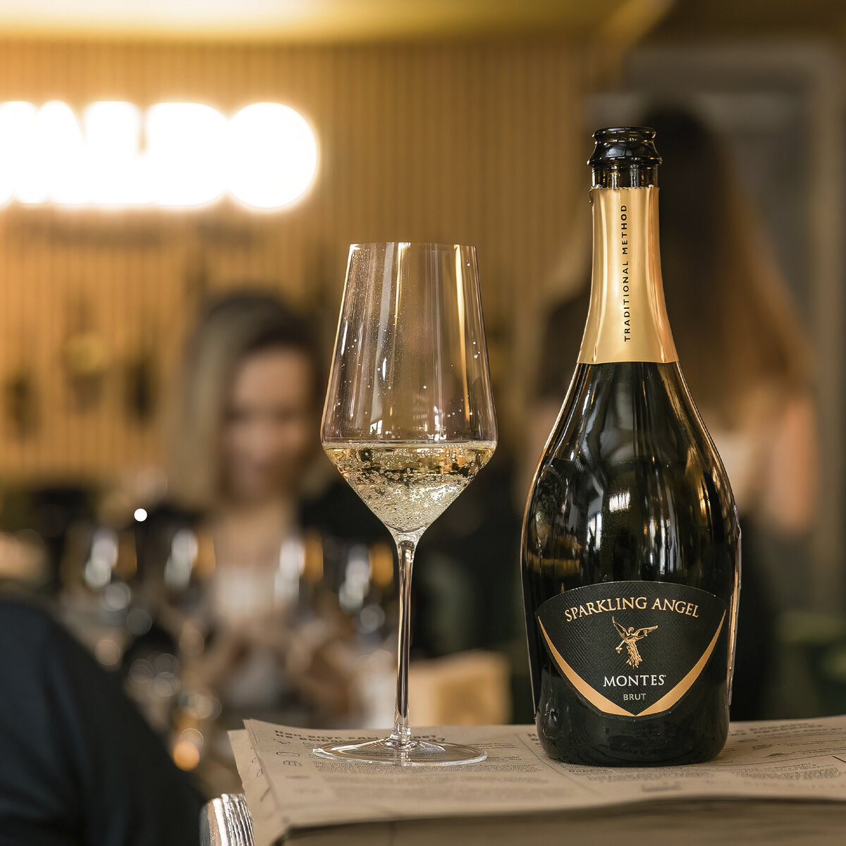 Montes Sparkling Angel