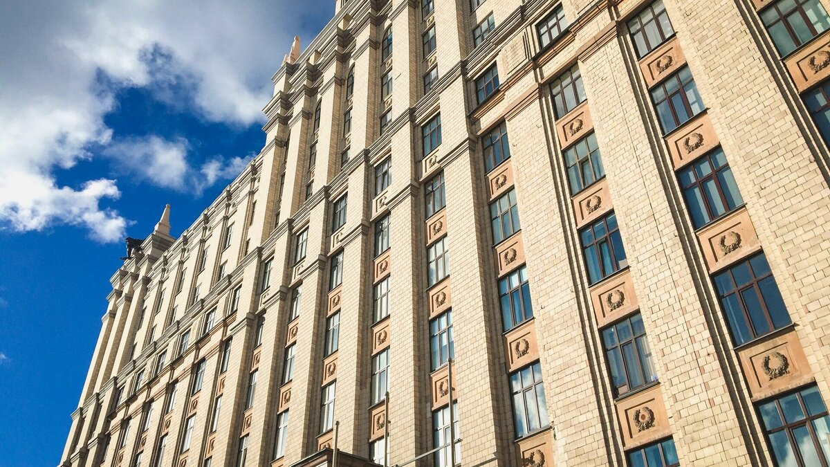     Указ о пилотном периоде новой системы высшего образования подписал президент РФ Владимир Путин.