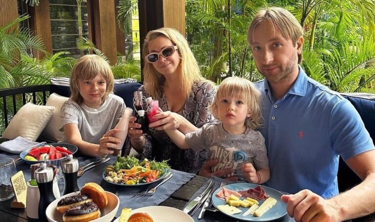    фото: соцсети Яны Рудковской Мария Моссур